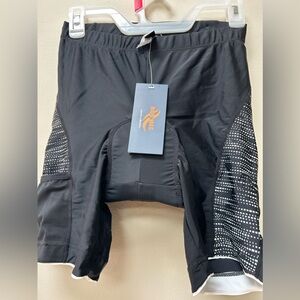 *NWT* padded bike shorts.